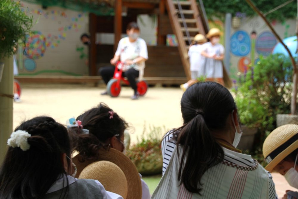 せんせいといっしょ 西高殿若葉幼稚園 にしたかどのわかばようちえん